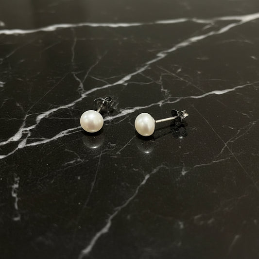 925 Sterling Silver 5mm White Freshwater Pearls Stud Earrings